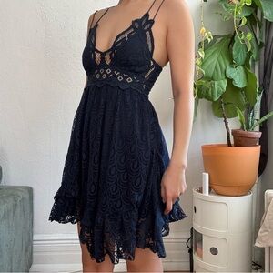 Elegant Lace Spaghetti Strap Dress